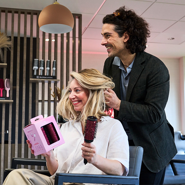 Projekt Slider: Frau bei Friseur